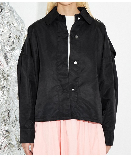 Settimissimo（セッティミッシモ）の「バックシャーリングヘム シャツジャケット（ブルゾン・レディース・ブラック/ベージュ・FREE）」の19枚目の写真