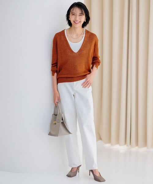 23区 S(ニジュウサンクチイサイサイズ)の「【CLASSY.6月号掲載/洗える】ピュアリネンバルキー Vネックニット(ニット/セーター・レディース・アイボリー系/グレー系/黄土色系/ダークブラウン系・32)」の7枚目の写真