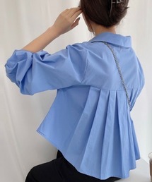 バックプリーツショートシャツブラウス