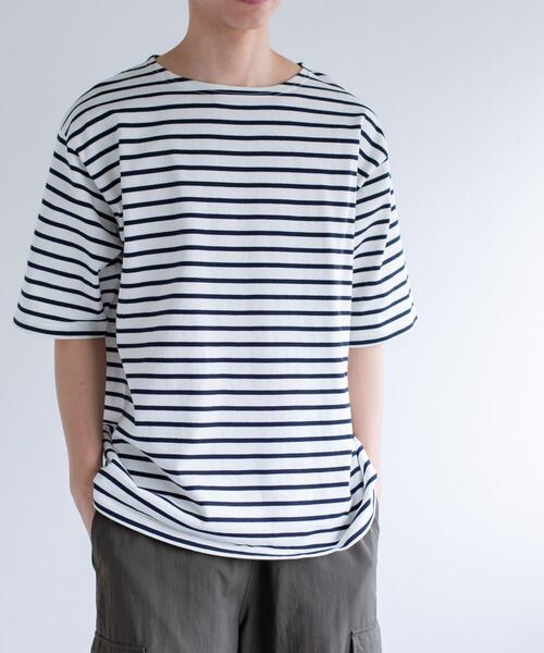 FORK&SPOON(フォークアンドスプーン)の「FORK&SPOON ボートネックボーダーショートスリーブ(Tシャツ/カットソー・メンズ・ブルー系その他/グリーン系その他/グレー系その他/ホワイト系その他・4/5)」の4枚目の写真