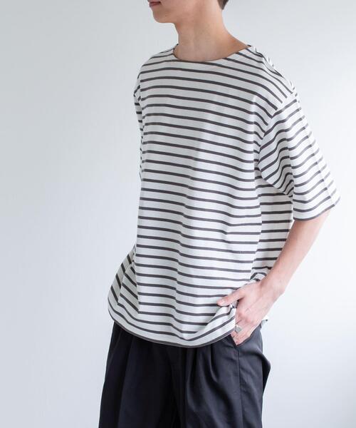 FORK&SPOON(フォークアンドスプーン)の「FORK&SPOON ボートネックボーダーショートスリーブ(Tシャツ/カットソー・メンズ・ブルー系その他/グリーン系その他/グレー系その他/ホワイト系その他・4/5)」の21枚目の写真