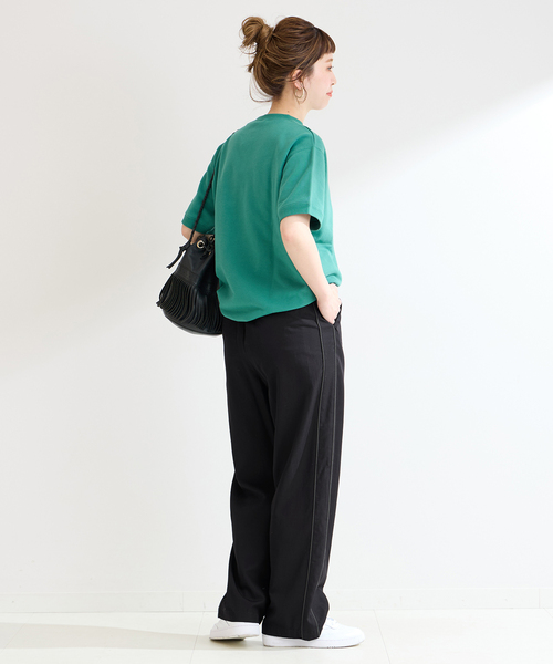 B.C STOCK（ベーセーストック）の「コードラインタックパンツ（スラックス・レディース・ブルー/ブラック/アイボリー・FREE）」の7枚目の写真