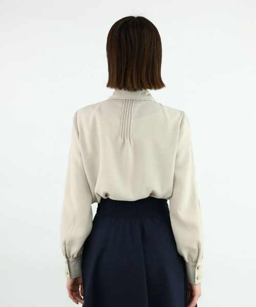an another angelus（アンアナザーアンジェラス）の「ピンタックデザインシャツ/ananotherangelus（シャツ/ブラウス・レディース・オフホワイト/ライトベージュ・FREE）」の13枚目の写真