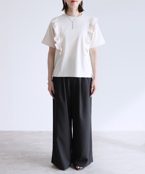 reca(レカ)の「ハニカムフリルTシャツ(Tシャツ/カットソー・レディース・ベージュ/ホワイト/ブラック・FREE)」の12枚目の写真