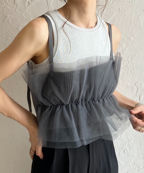 She's Closet（シーズクローゼット）の「フリルチュールビスチェキャミソール（チューブトップ・レディース・アイボリー/グレー/ブラック/グレイッシュベージュ・FREE）」の3枚目の写真