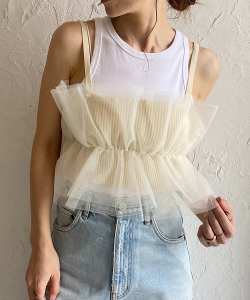 She's Closet（シーズクローゼット）の「フリルチュールビスチェキャミソール（チューブトップ・レディース・アイボリー/グレー/ブラック/グレイッシュベージュ・FREE）」の2枚目の写真