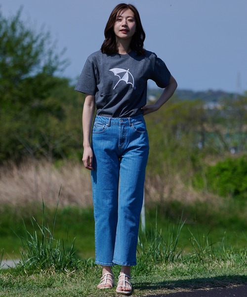 Arnold Palmer(アーノルドパーマー)の「CYCLO 天竺 シェア アンブレラ ロゴ Tシャツ(Tシャツ/カットソー・レディース・パープル/グレー/ホワイト/ブルーグレー・L/M/S/XS/LL)」の19枚目の写真