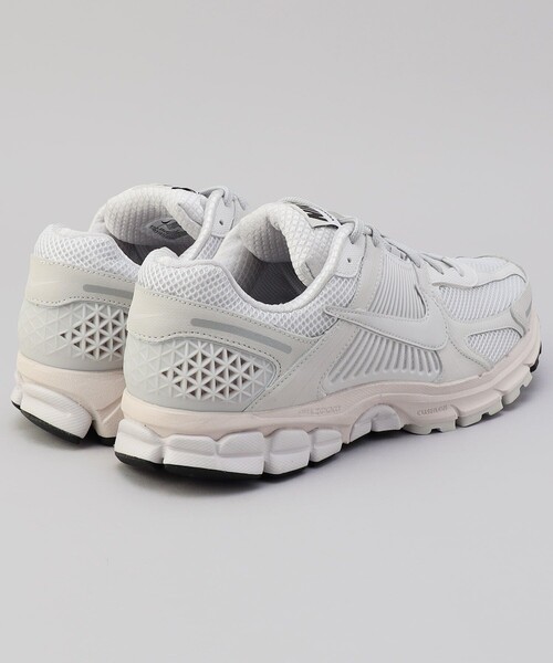 NIKE（ナイキ）の「限定展開 NIKE/ナイキ ズーム ボメロ 5 / BV1358（スニーカー・メンズ・グレー/ブラック・28.0cm/27.5cm/27.0cm/26.5cm/26.0cm）」の8枚目の写真