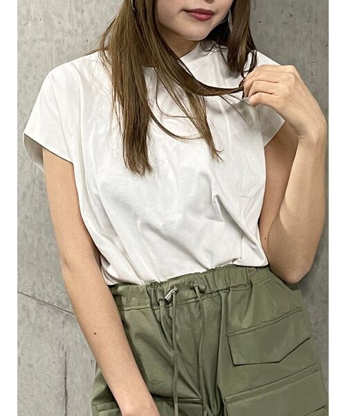 MURUA(ムルーア)の「ヘムタックタンクトップ(Tシャツ/カットソー・レディース・ホワイト/ピンク/モカ/イエロー/ブラック・FREE)」の1枚目の写真