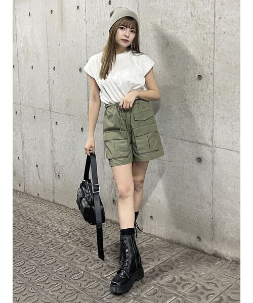 MURUA(ムルーア)の「ヘムタックタンクトップ(Tシャツ/カットソー・レディース・ホワイト/ピンク/モカ/イエロー/ブラック・FREE)」の7枚目の写真