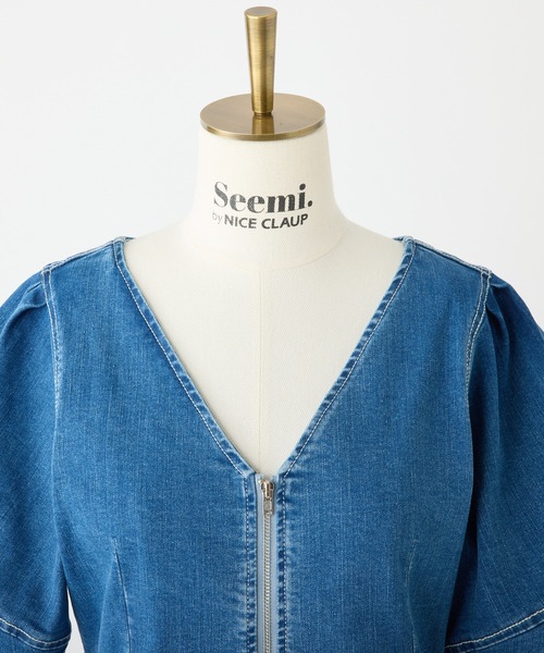 Seemi. byNICECLAUP（ シーミーバイナイスクラップ）の「【Seemi.】ボリュームスリーブデニムチュニック（シャツ/ブラウス・レディース・ネイビー/ブルー・FREE）」の18枚目の写真