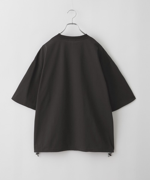 THE CRAFT CREW PRODUCTS（ザクラフトクループロダクツ）の「【THE CRAFT CREW PRODUCTS】テックファブリック ドローコード ビッグシルエット クルーネックポケット半袖Tシャツ / 接触冷感・吸水速乾（Tシャツ/カットソー）」｜詳細画像