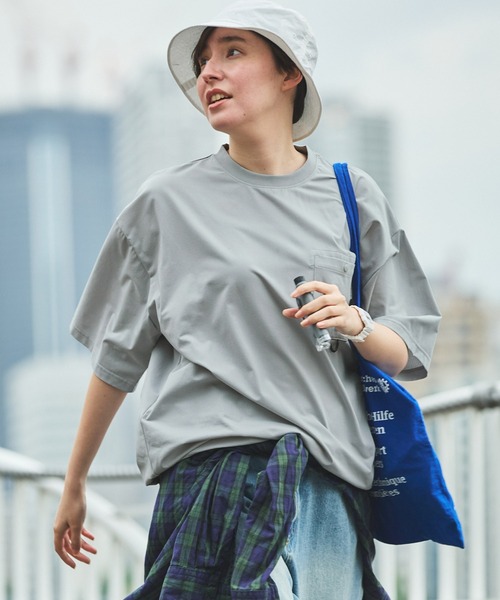 THE CRAFT CREW PRODUCTS（ザクラフトクループロダクツ）の「【THE CRAFT CREW PRODUCTS】テックファブリック ドローコード ビッグシルエット クルーネックポケット半袖Tシャツ / 接触冷感・吸水速乾（Tシャツ/カットソー）」｜詳細画像