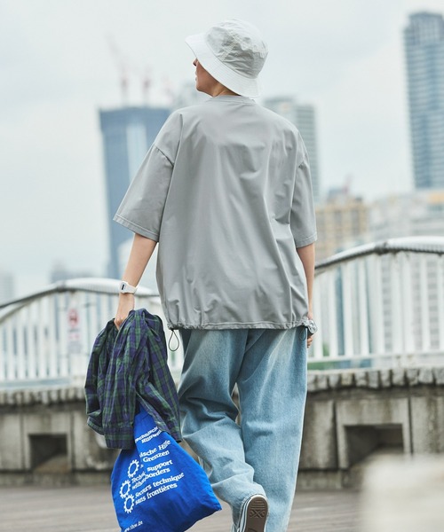 THE CRAFT CREW PRODUCTS（ザクラフトクループロダクツ）の「【THE CRAFT CREW PRODUCTS】テックファブリック ドローコード ビッグシルエット クルーネックポケット半袖Tシャツ / 接触冷感・吸水速乾（Tシャツ/カットソー）」｜詳細画像
