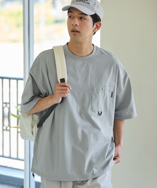 THE CRAFT CREW PRODUCTS（ザクラフトクループロダクツ）の「【THE CRAFT CREW PRODUCTS】テックファブリック ドローコード ビッグシルエット クルーネックポケット半袖Tシャツ / 接触冷感・吸水速乾（Tシャツ/カットソー）」｜詳細画像