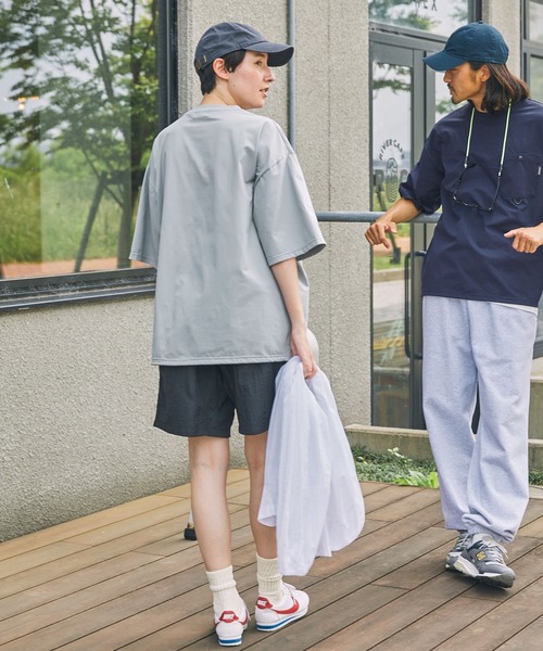 THE CRAFT CREW PRODUCTS（ザクラフトクループロダクツ）の「【THE CRAFT CREW PRODUCTS】テックファブリック ドローコード ビッグシルエット クルーネックポケット半袖Tシャツ / 接触冷感・吸水速乾（Tシャツ/カットソー）」｜詳細画像