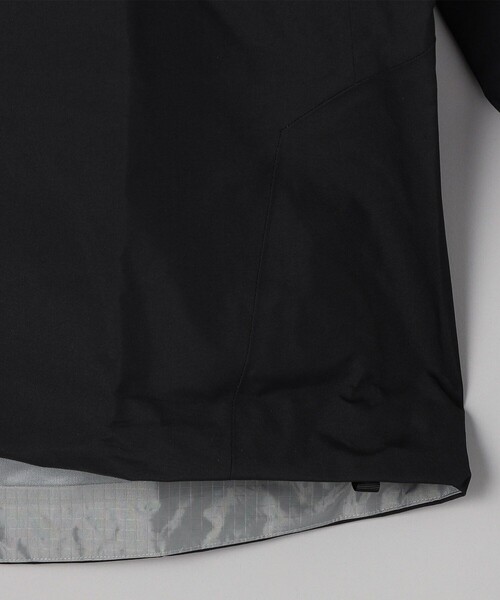 ARC'TERYX（アークテリクス）の「ARC' TERYX/アークテリクス Beta Jacket Men / ベータジャケット（ブルゾン・メンズ・ブラック・MEDIUM/LARGE/X-SMALL/SMALL）」の6枚目の写真