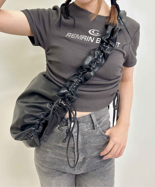 INGNI(イング)の「ギャザーショルダーバッグ/A(ショルダーバッグ・レディース・オフホワイト/シルバー/ブラック・ONE SIZE)」の15枚目の写真