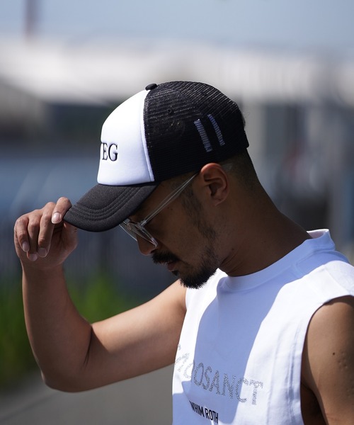 N.E.R.D. ホワイト Tシャツ&メッシュキャップ 2点セット N.E.R.D.