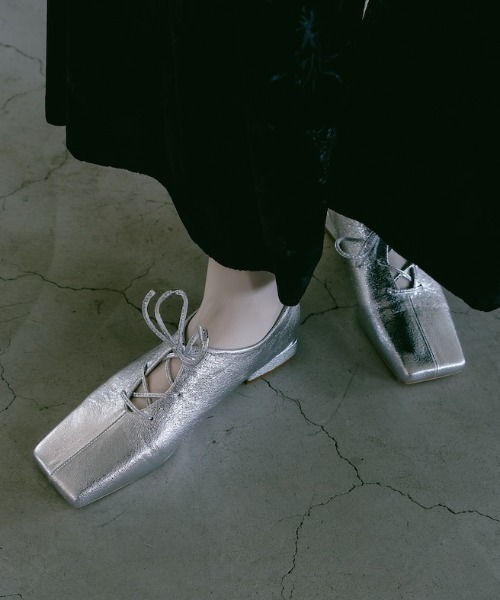 sahara（サハラ）の「Cracked Metallic Flat Shoes/クラックド