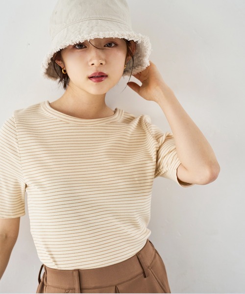 秋準備美品✨断捨離SALEDIESEL Dロゴ刺繍入り長袖トップス 秋準備美品✨断捨離SALEDIESEL Dロゴ刺繍入り長袖トップス 秋