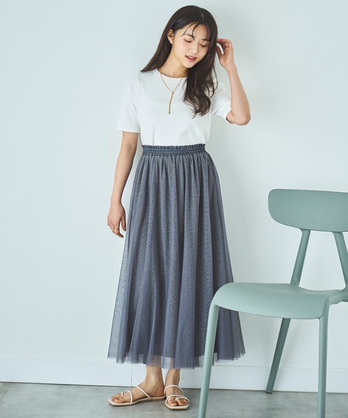 mil(ミル)の「袖ロゴ刺繍リブトップス【シンプル・着回し】(Tシャツ/カットソー・レディース・オートミール/サックスブルー/オフホワイト/チャコールグレー/ホワイト/ブラウン/グレイッシュベージュ/ブラック×ホワイト/ホワイト系その他/ホワイト×ブラック・XS/S)」の12枚目の写真
