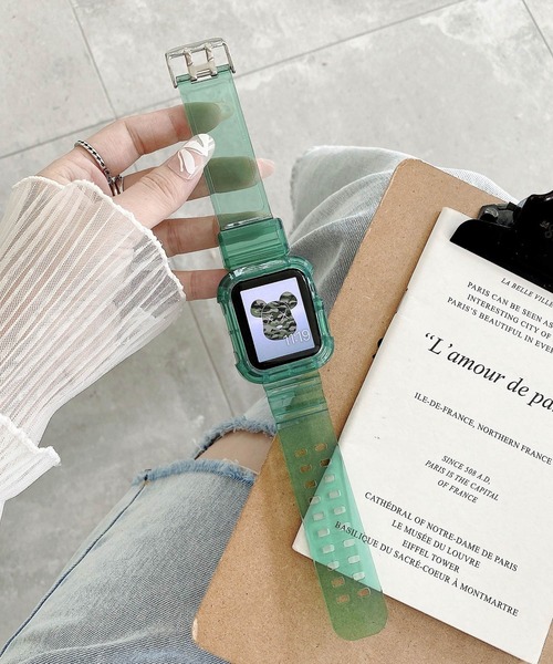 LUON(ルオン)の「LUON/ Apple Watch Band / アップルウォッチ クリアカラー 一体式 バンド(デジタル腕時計・レディース・ホワイト/ブラック/イエロー/ピンク/パープル/ブルー/オレンジ/グリーン・A/B)」の3枚目の写真
