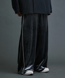 soerte（ソエルテ）の「WIDE STRAIGHT VELVET TRACK PANTS /ワイドストレートベルベットトラックパンツ（その他パンツ・メンズ）」