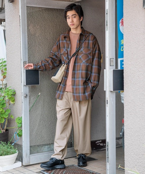 niko and...（ニコアンド）の「パラコード巾着ミニショルダーバッグ（ショルダーバッグ・メンズ・グレー/ブラック/オレンジ/ネイビー/ブラウン/ブルー/パープル/ダークブラウン・FREE）」の10枚目の写真