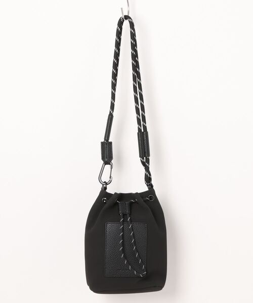アヤコ AYAKO ショルダーバッグ 巾着 パテントレザー 黒 ブラック（お  
