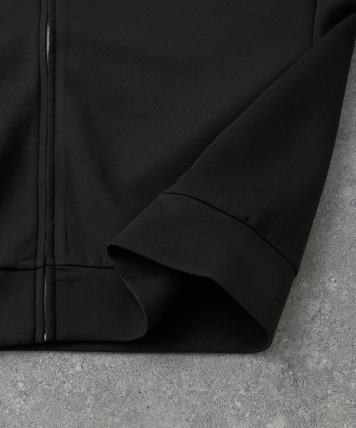 MONO-MART(モノマート)の「イージードライダンボールニットスウェットジップパーカー(パーカー・レディース・ダークネイビー/ダークグレー/ダークブラウン/ブラック/ライトグレー/グレイッシュベージュ/オフホワイト/モカ/ワイン系・L/M/S/XS)」の21枚目の写真