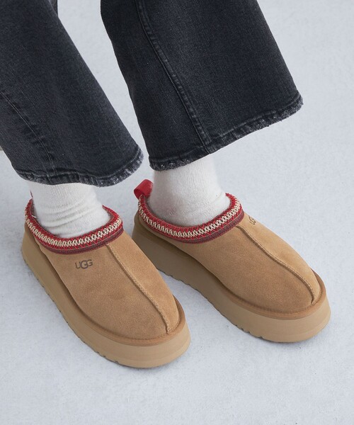 UGG(アグ)の「<UGG>Tazz シューズ(ブーツ・レディース・ブラウン/ブラック・7/5/8/6)」の2枚目の写真