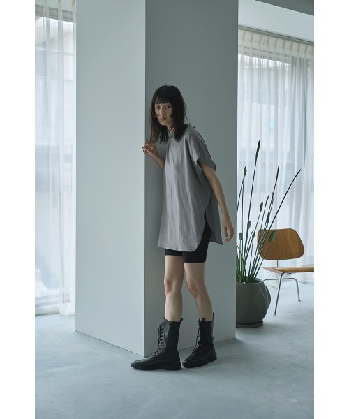 marjour（マージュール）の「ASYMMETRY SLEEVE TEE（Tシャツ/カットソー・レディース・グレー/ブラック・M）」の5枚目の写真