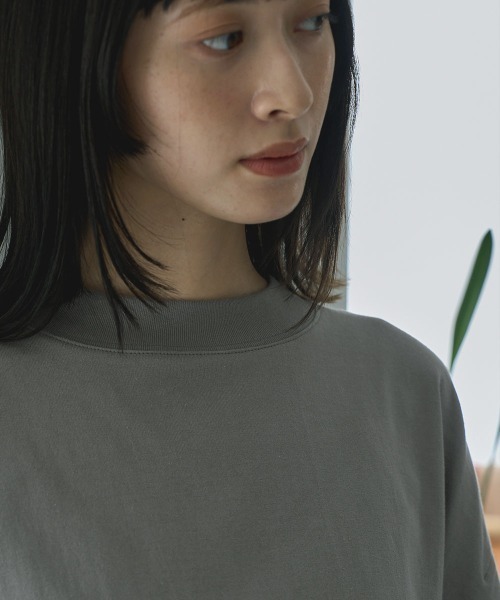 marjour（マージュール）の「ASYMMETRY SLEEVE TEE（Tシャツ/カットソー・レディース・グレー/ブラック・M）」の14枚目の写真