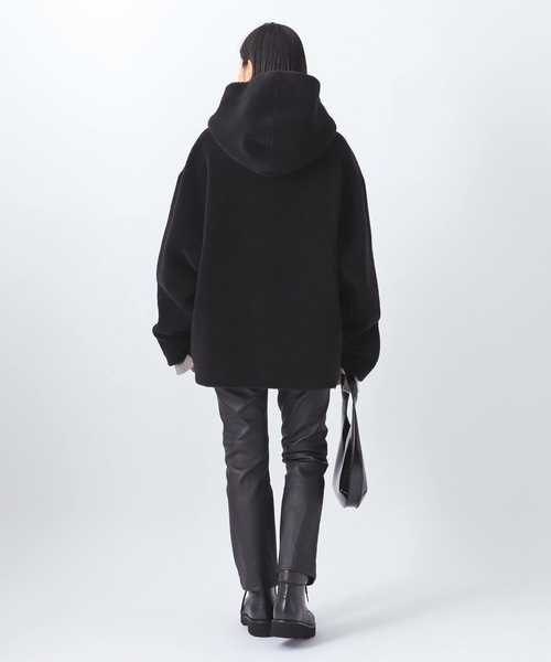 AP STUDIO（エーピーストゥディオ）の「【Forte Dei Marmi Couture】別注ボアフーディ（ブルゾン・レディース・ブラック/ベージュ・FREE）」の16枚目の写真