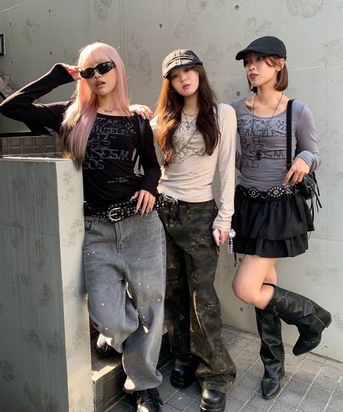 lilful（リルフル）の「【新色登場 ブラック/グレー 】【スタイルアップ効果！】ロゴプリント タイトフィット ロンT（Tシャツ/カットソー・レディース・ライトベージュ/グレー/ブラック・M/L）」の20枚目の写真