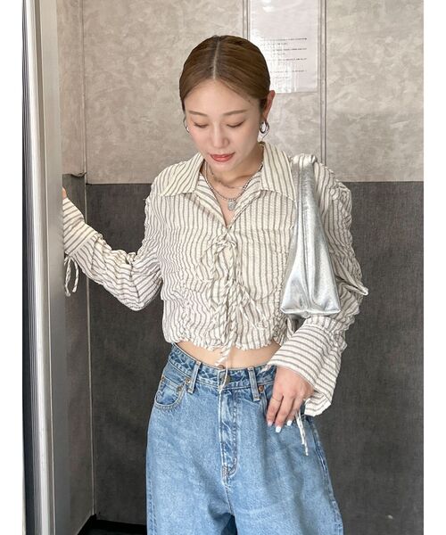 Ungrid（アングリッド）の「シャーリングデザインブラウス（シャツ