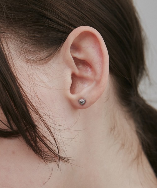 ciite' surgical stainless（シーテサージカルステンレス）の「【 金属アレルギー対応 】 ミニハートピアス サージカルステンレス   (両耳用)（ピアス（両耳用）・レディース・シルバー/ゴールド・FREE）」の11枚目の写真