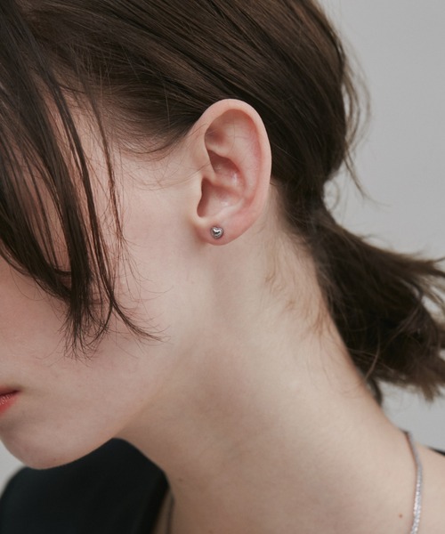 ciite' surgical stainless（シーテサージカルステンレス）の「【 金属アレルギー対応 】 ミニハートピアス サージカルステンレス   (両耳用)（ピアス（両耳用）・レディース・シルバー/ゴールド・FREE）」の14枚目の写真