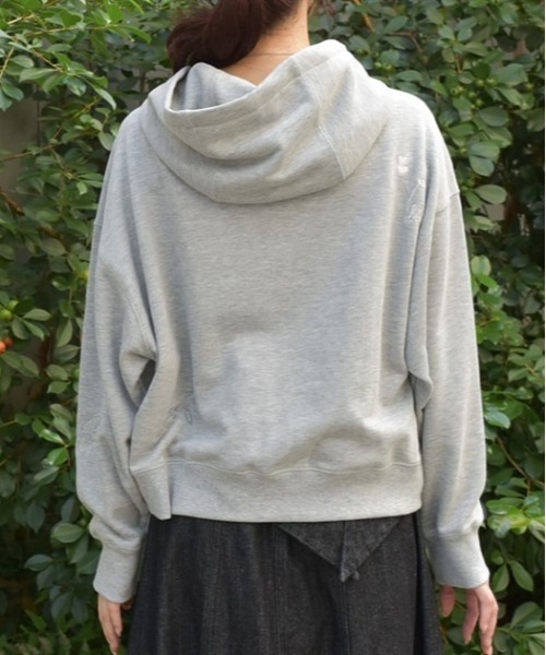 axes femme(アクシーズファム)の「ランダム刺繍フーディー(パーカー・レディース・杢グレー/ブラック/キナリ・FREE)」の5枚目の写真
