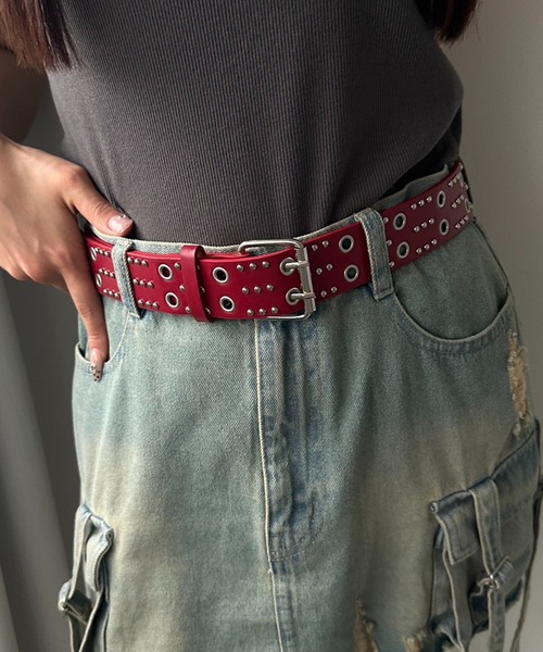 apres jour mignon(アプレジュールミニョン)の「【apresjour mignon×ARIAZ】スタッズベルト(ベルト・レディース・ブラック/レッド/オフホワイト・ONESIZE)」の3枚目の写真