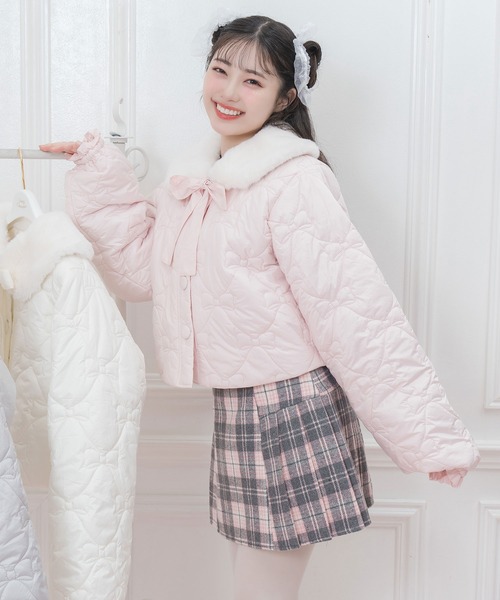 Honey Cinnamon(ハニーシナモン)の「リボンキルトティペット付き中綿ジャケット(その他アウター・レディース・ピンク/グレー/アイボリー・FREE)」の7枚目の写真