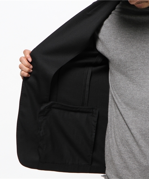 URBAN RESEARCH（アーバンリサーチ）の「UR ウールギャバ2Bジャケット（テーラードジャケット・メンズ・ブラック/チャコールグレー・MEDIUM/LARGE）」の3枚目の写真