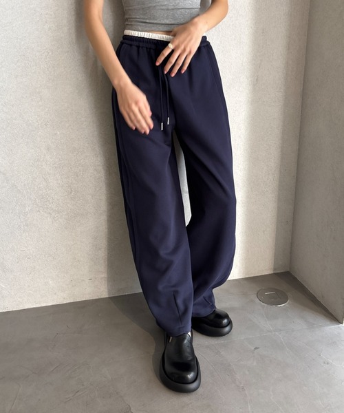 FUULLY STUDIO(フーリィーステューディオ)の「ウエストデザインバレルスエットパンツ(スウェットパンツ・レディース・ネイビー/アイボリー・FREE)」の7枚目の写真