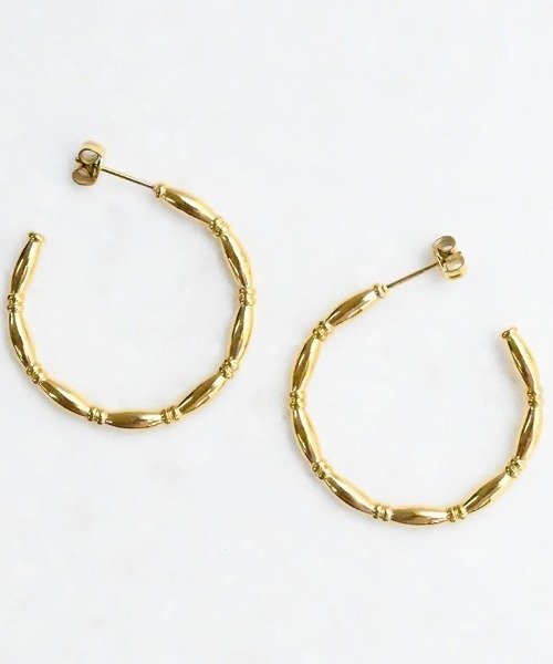 sowi（ソーイ）の「サージカルステンレス　バンブー　ピアス（ピアス（両耳用）・レディース・シルバー/ゴールド・ﾌﾘ-）」の3枚目の写真