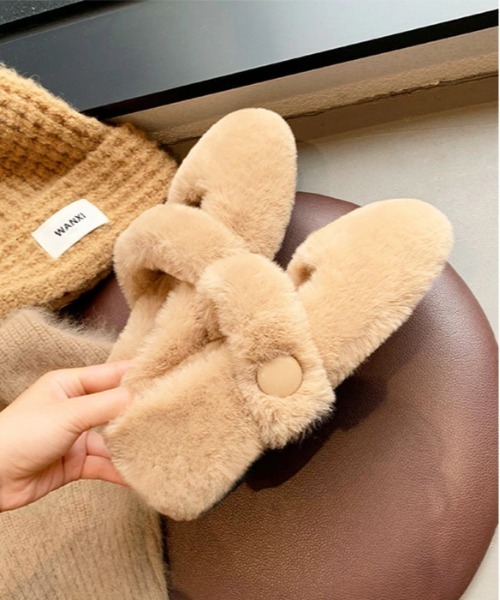 セール】便利で可愛いフラットシューズ フェイクファーパンプス