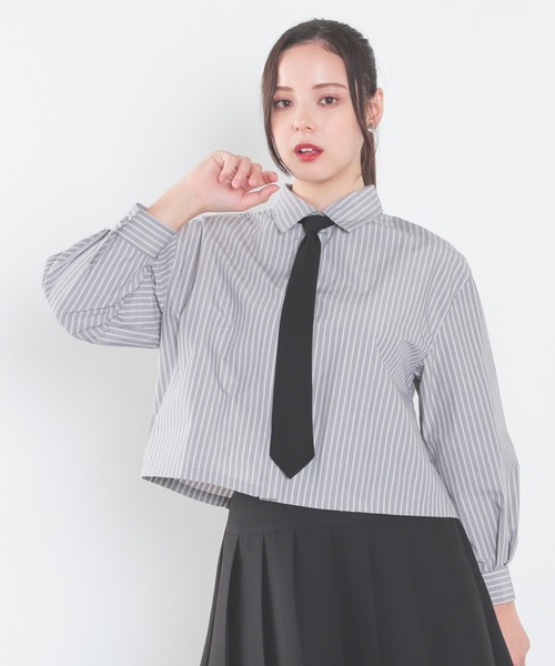 Honeys(ハニーズ)の「ネクタイ付シャツ(シャツ/ブラウス・レディース・ピンク/ホワイト/グレー/ブルー・L/M/S/LL)」の3枚目の写真