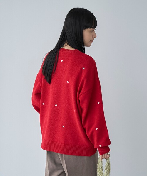 SUNNY  SPORTS（サニースポーツ）の「【大人が着やすいハート柄/WEB限定】SunnySports（サニースポーツ）別注　ハート刺繍モールニット（ニット/セーター・レディース・レッド/オフホワイト/ブラック・FREE）」の18枚目の写真