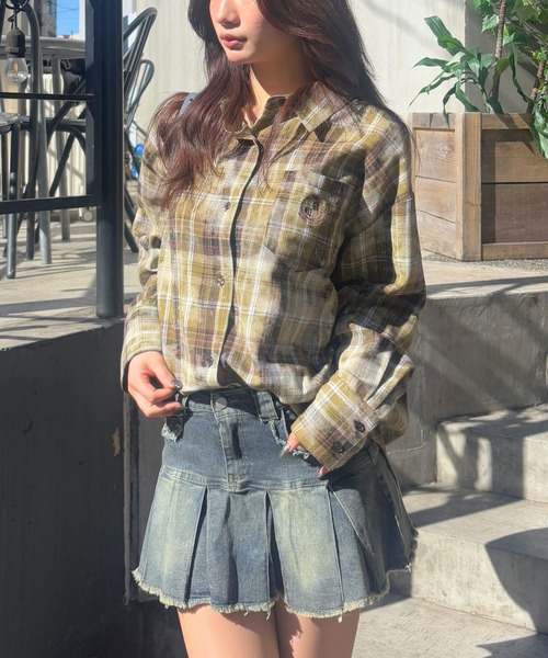 FOREVER 21（フォーエバー トゥエンティーワン）の「【2025SS】ヴィンテージライクチェックオーバーシャツ（シャツ/ブラウス・レディース・イエロー/ネイビー/グレー・FREE）」の3枚目の写真