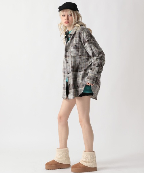 FOREVER 21（フォーエバー トゥエンティーワン）の「【2025SS】ヴィンテージライクチェックオーバーシャツ（シャツ/ブラウス・レディース・イエロー/ネイビー/グレー・FREE）」の18枚目の写真